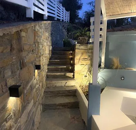 Appartement Halkidio *